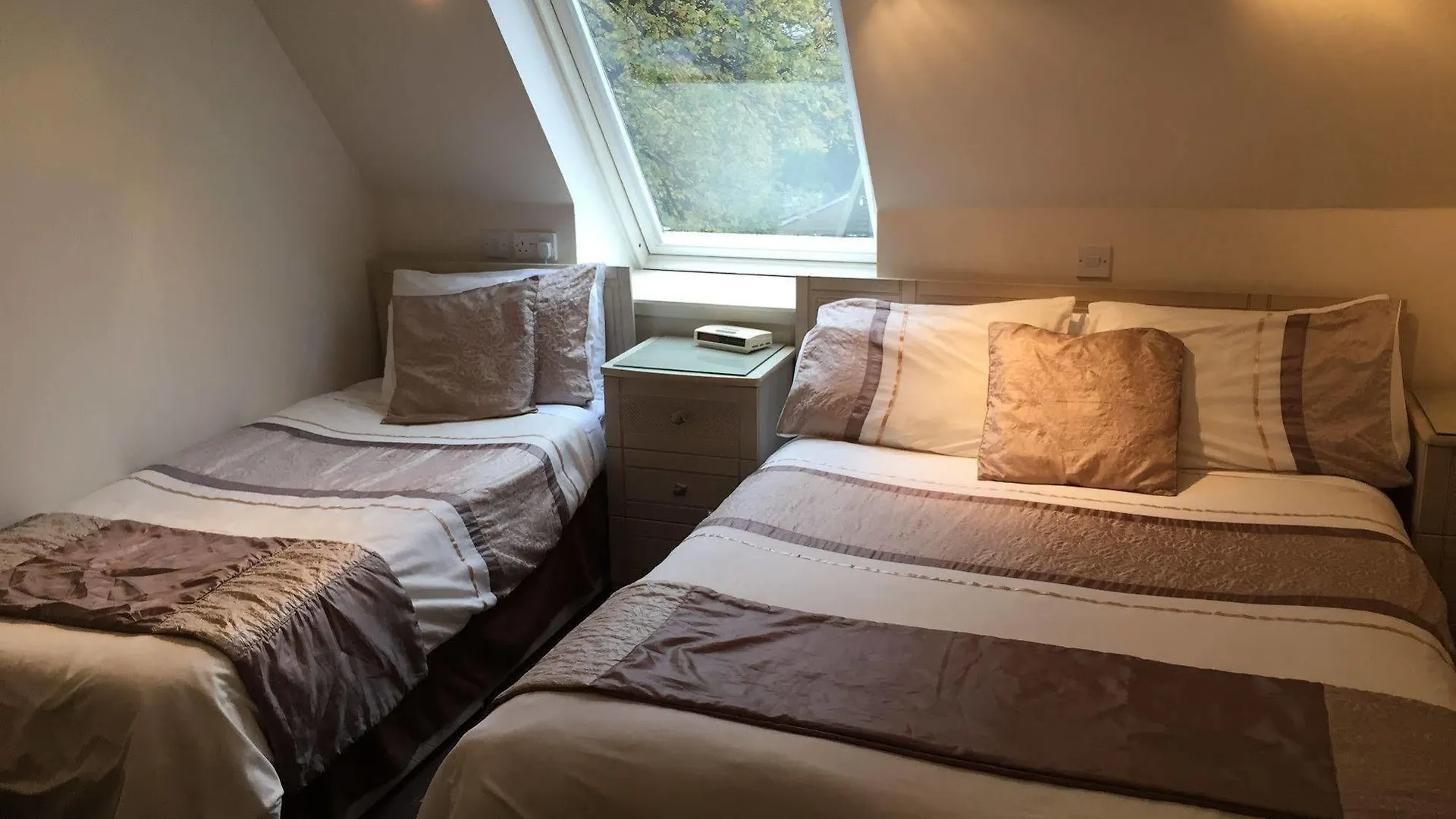 Allison House 16 Edinburgh 4*,