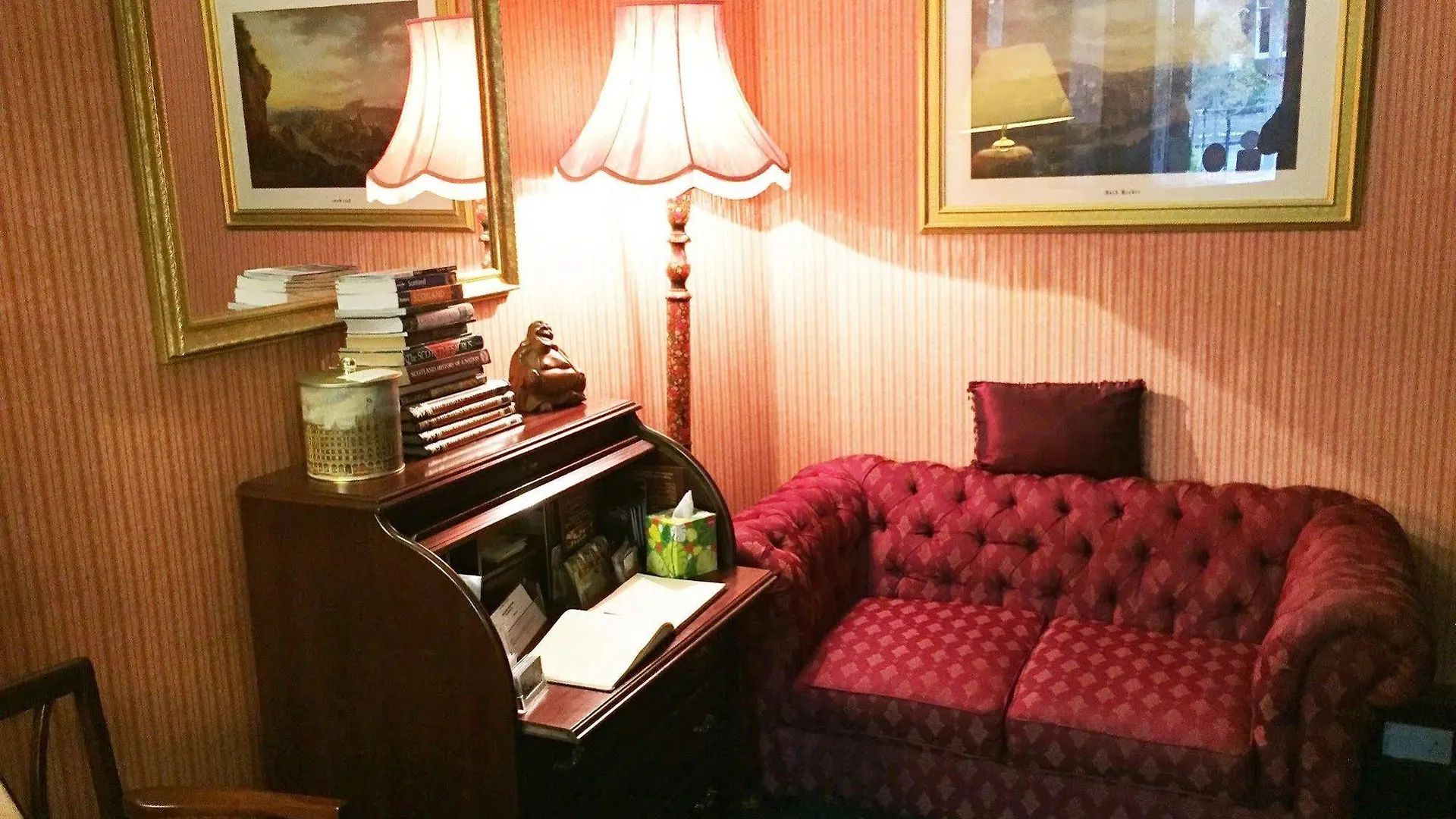 Allison House 16 Edinburgh 4*,  United Kingdom