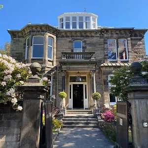 Claremont House ***** Edinburgh